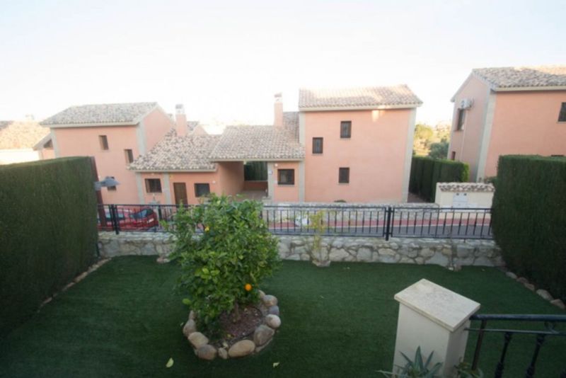 ST1002: Duplex à vendre dans Algorfa, Alicante