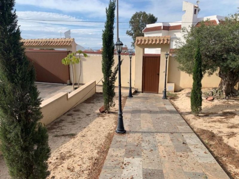 ST1029: Villa for Sale in San Miguel De Salinas, Alicante