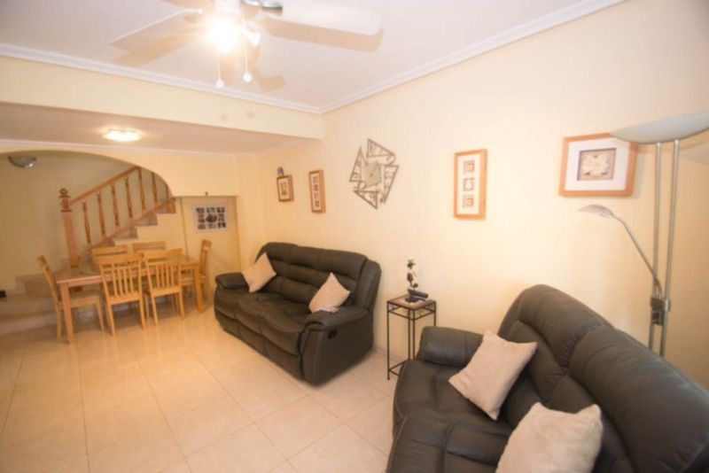 ST1031: Tweezijdig te koop in Orihuela Costa, Alicante