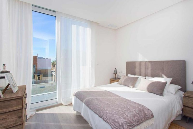 ST1103: Villa for Sale in Torrevieja, Alicante