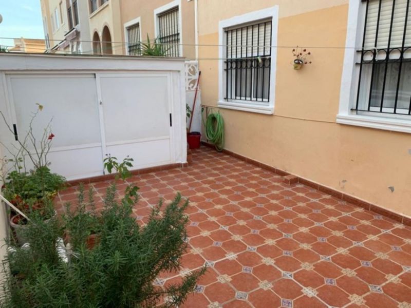 ST1105: Villa à vendre dans Torrevieja, Alicante