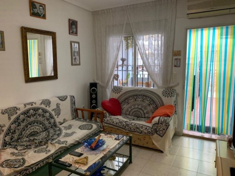 ST1105: Villa à vendre dans Torrevieja, Alicante