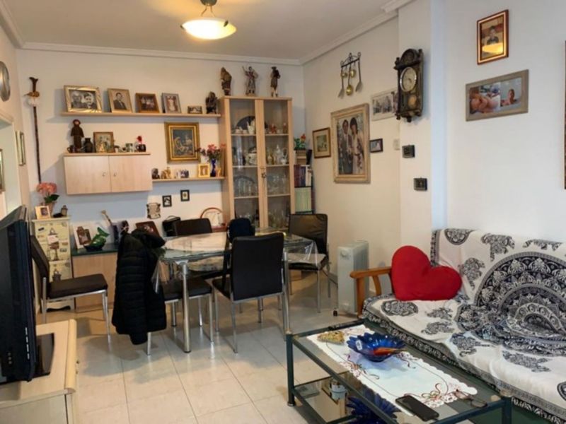 ST1105: Villa à vendre dans Torrevieja, Alicante