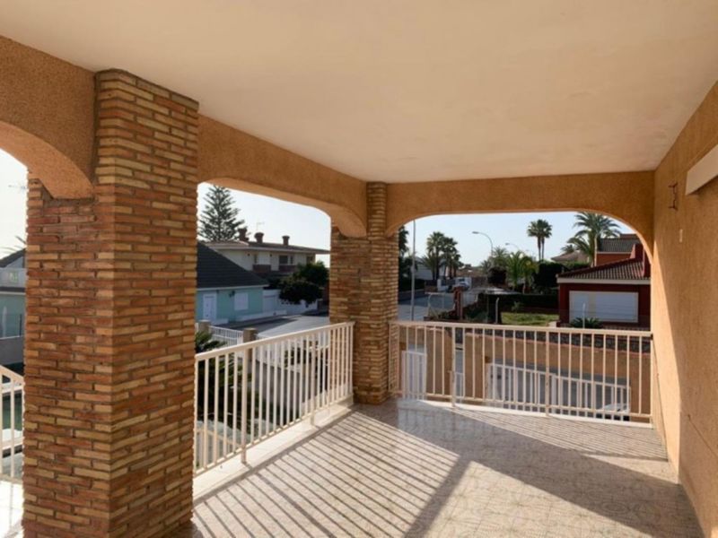 ST1116: Villa à vendre dans Torrevieja, Alicante