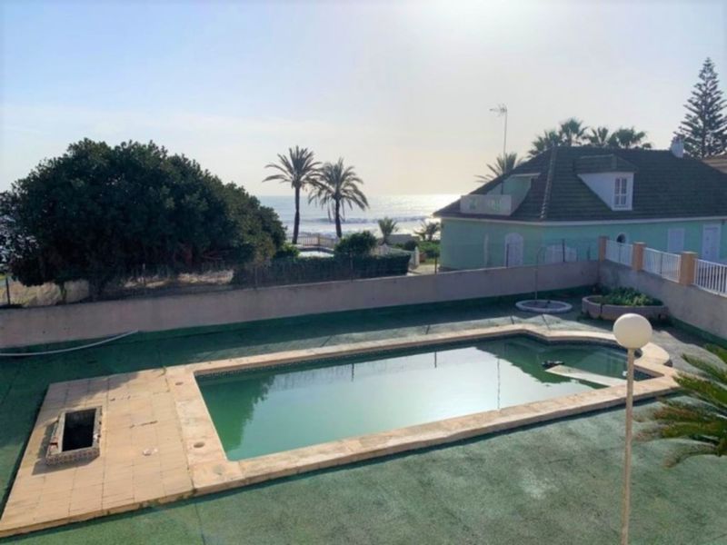 ST1116: Villa à vendre dans Torrevieja, Alicante
