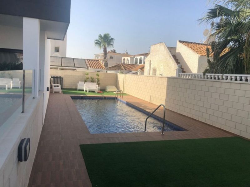 ST1118: Villa for Sale in Orihuela Costa, Alicante