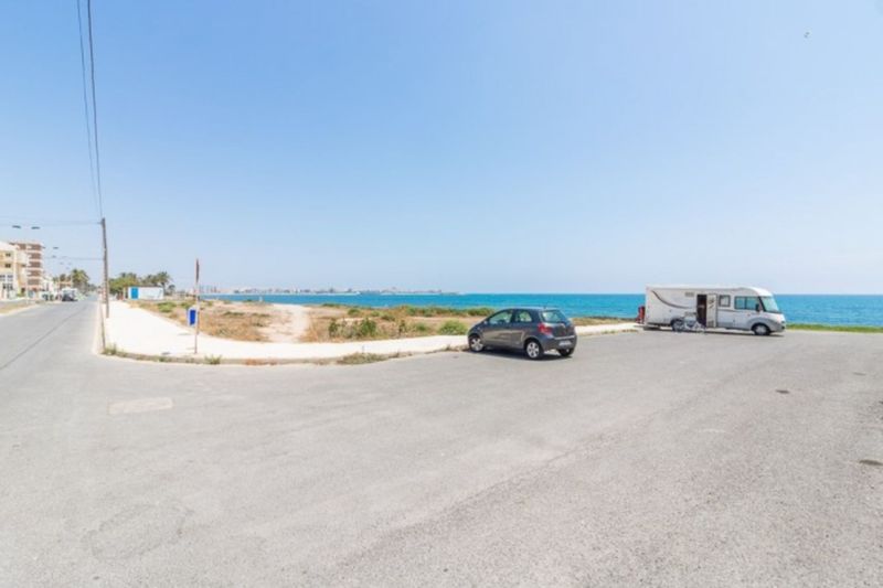 ST1160: Villa zu verkaufen im Torrevieja, Alicante