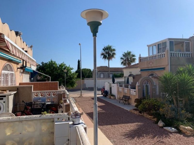 ST1162: Villa zu verkaufen im Torrevieja, Alicante