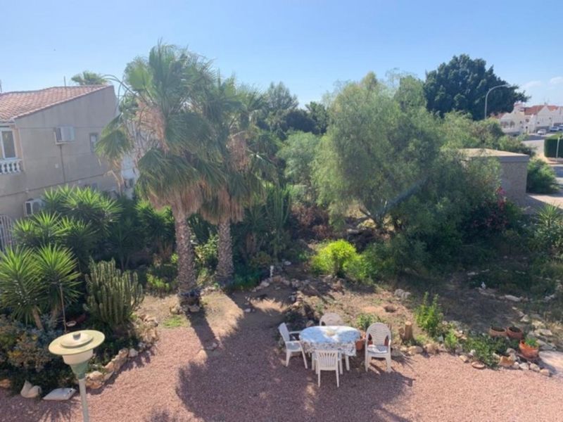 ST1162: Villa zu verkaufen im Torrevieja, Alicante