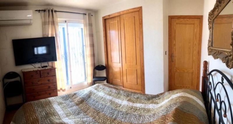 ST1170: Tweezijdig te koop in Orihuela Costa, Alicante
