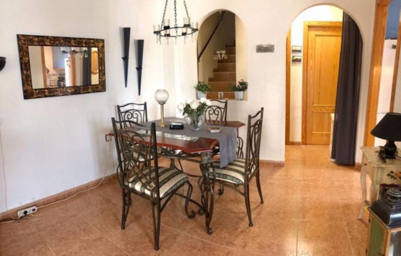 ST1170: Tweezijdig te koop in Orihuela Costa, Alicante