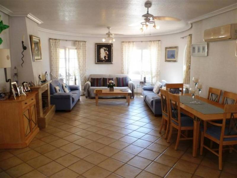 ST409: Villa zu verkaufen im Orihuela Costa, Alicante