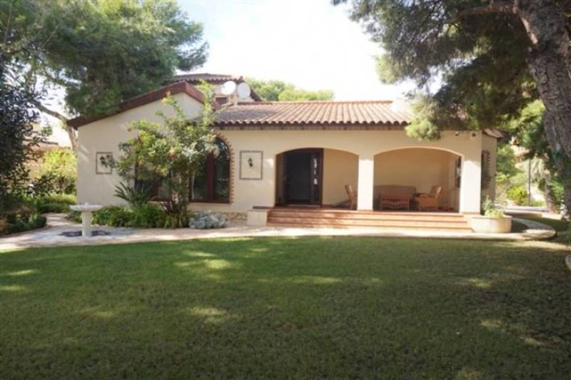 ST459: Villa for Sale in Torrevieja, Alicante