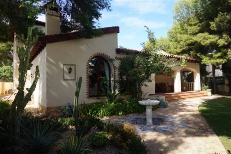 ST459: Villa for Sale in Torrevieja, Alicante