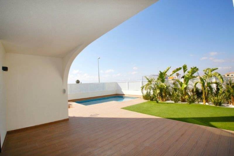 ST470: Villa te koop in Ciudad Quesada, Alicante