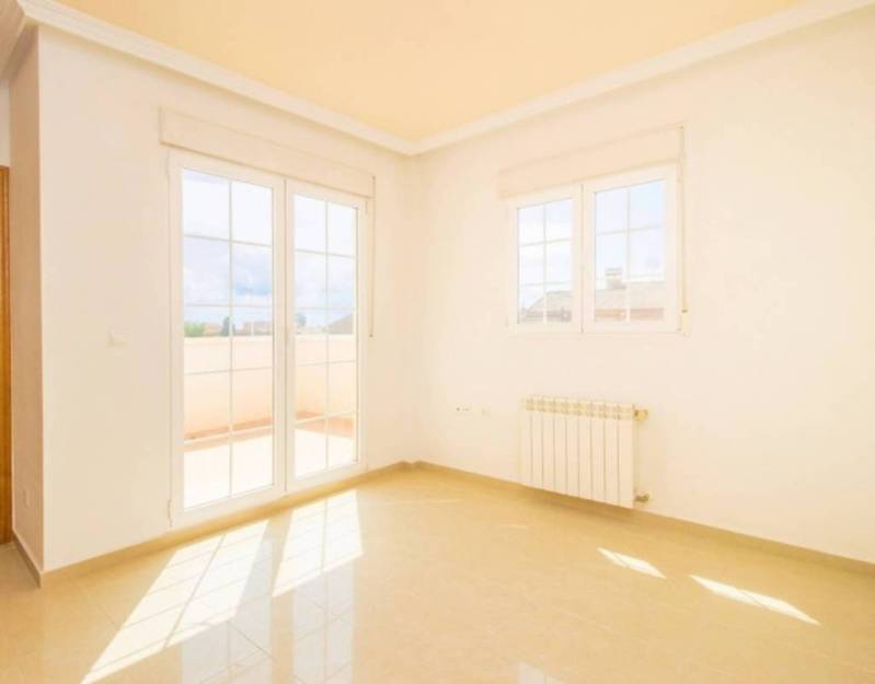 ST493: Villa à vendre dans Torrevieja, Alicante