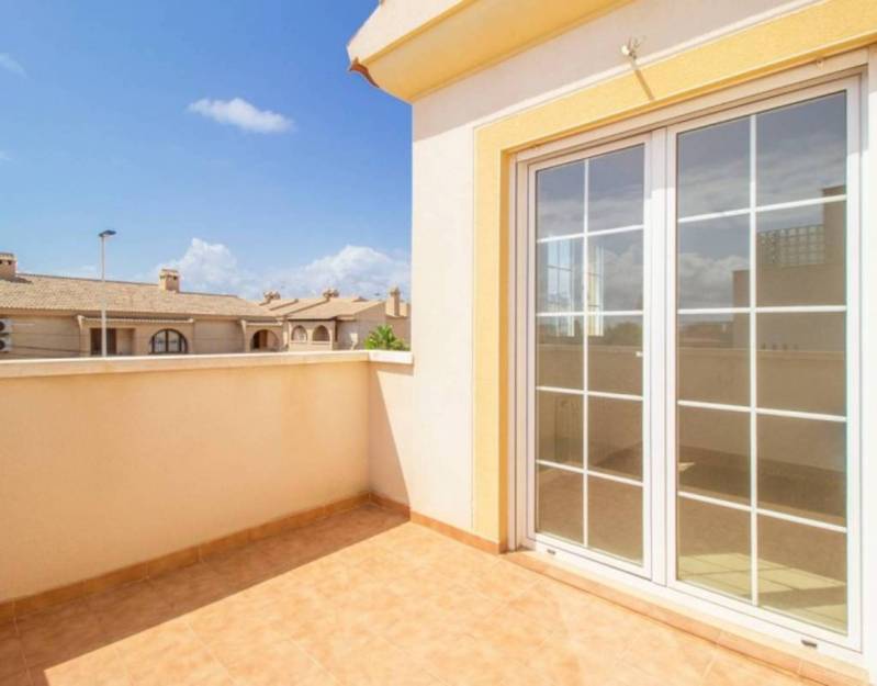 ST493: Villa à vendre dans Torrevieja, Alicante