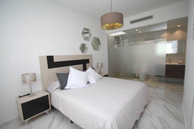 ST551: Villa for Sale in Orihuela Costa, Alicante