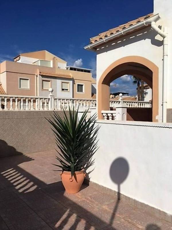 ST580: Duplex for Sale in Torrevieja, Alicante