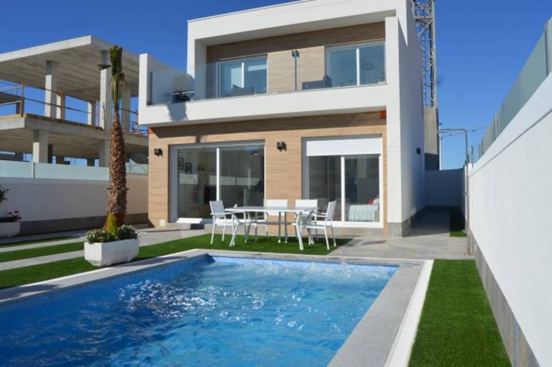 Villa te koop in Pilar De La Horadada, Alicante