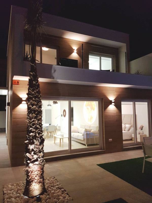 ST608: Villa zu verkaufen im Pilar De La Horadada, Alicante