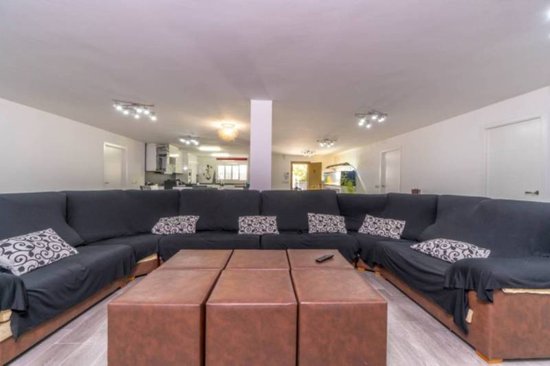 ST674: Villa à vendre dans Torrevieja, Alicante