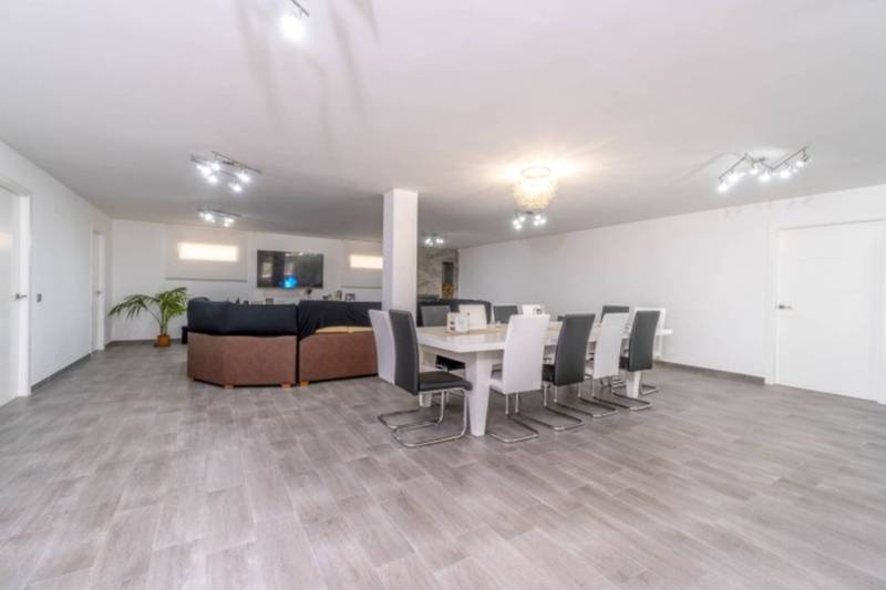 ST674: Villa à vendre dans Torrevieja, Alicante