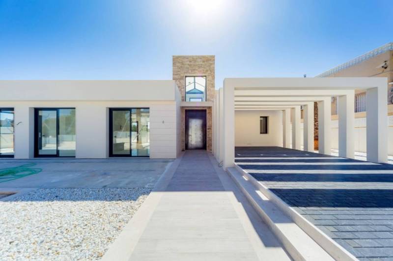 ST684: Villa à vendre dans Torrevieja, Alicante