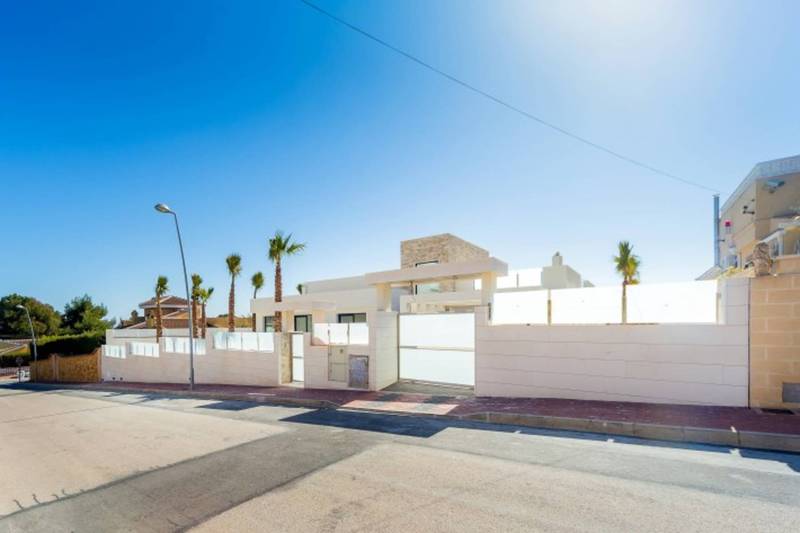ST684: Villa à vendre dans Torrevieja, Alicante