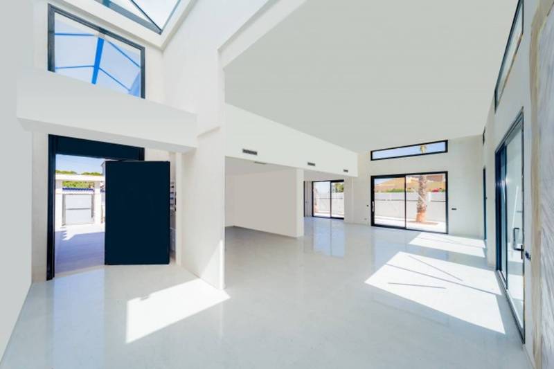 ST684: Villa à vendre dans Torrevieja, Alicante