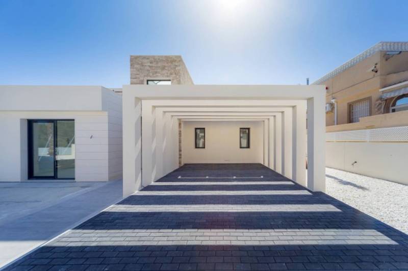 ST684: Villa à vendre dans Torrevieja, Alicante