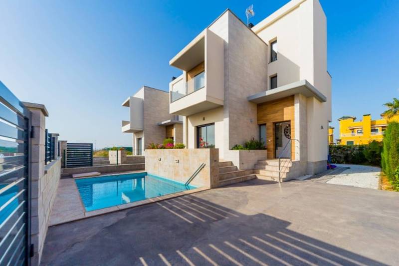 ST685: Villa te koop in Torrevieja, Alicante