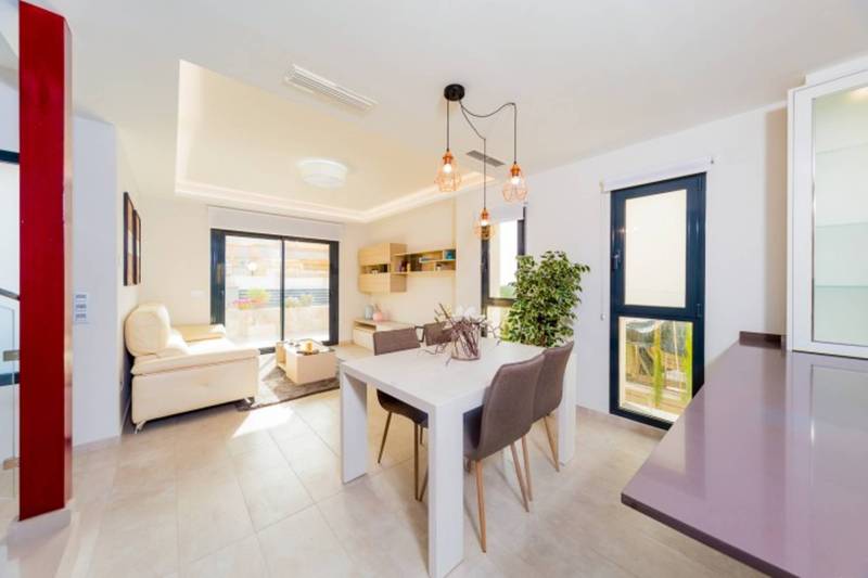 ST685: Villa te koop in Torrevieja, Alicante