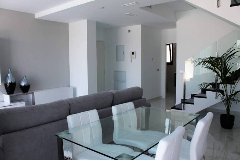 ST686: Villa for Sale in Los Montesinos, Alicante
