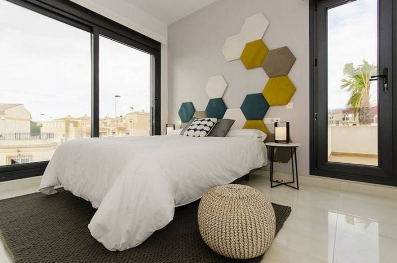 ST702: Villa for Sale in Torrevieja, Alicante