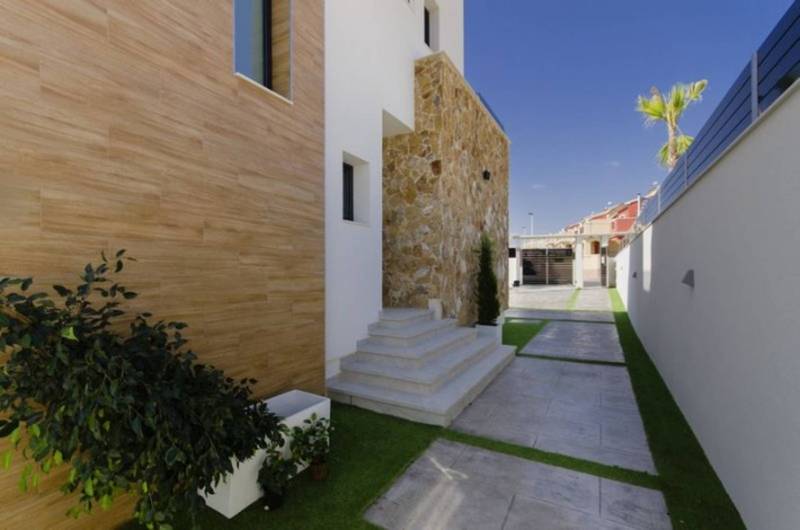 ST702: Villa for Sale in Torrevieja, Alicante