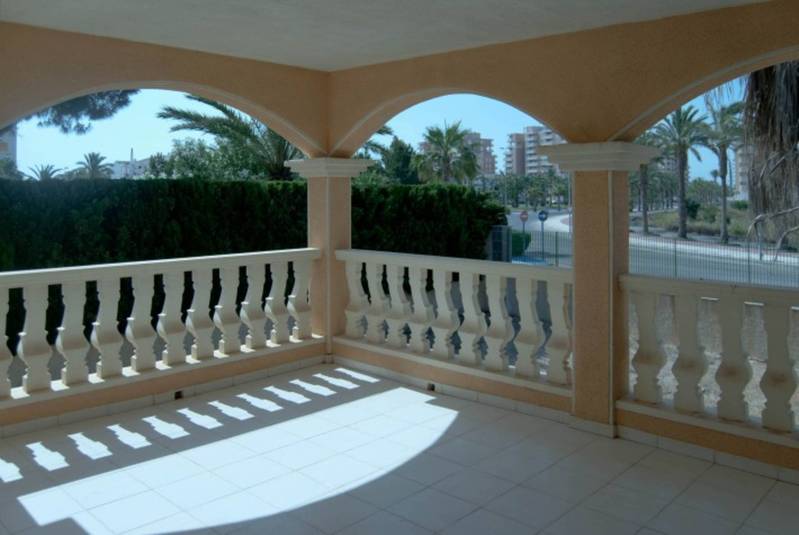 ST749: Villa à vendre dans La Manga Del Mar Menor, Murcia