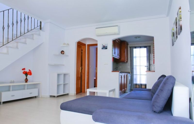 ST751: Tweezijdig te koop in Torrevieja, Alicante