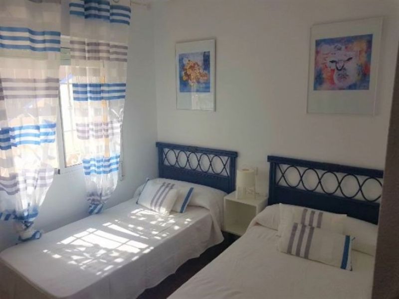 ST892: Duplex for Sale in Torrevieja, Alicante