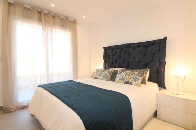 ST913: Apartment for Sale in Torrevieja, Alicante