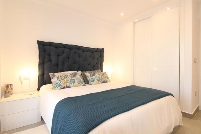 ST913: Apartment for Sale in Torrevieja, Alicante