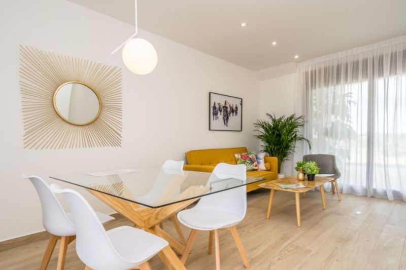 ST940: Villa te koop in Torrevieja, Alicante