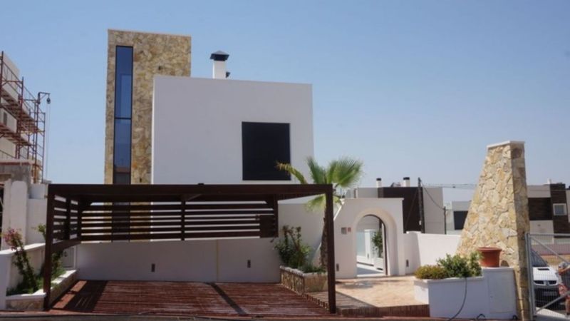 ST945: Villa à vendre dans Torrevieja, Alicante
