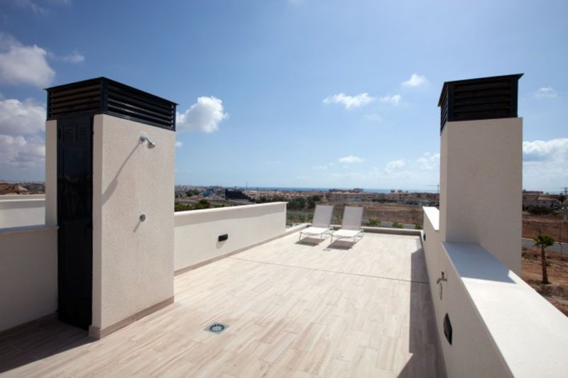 ST946: Villa à vendre dans Orihuela Costa, Alicante
