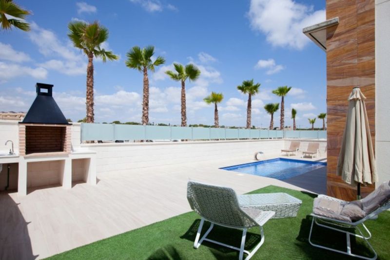 ST946: Villa à vendre dans Orihuela Costa, Alicante
