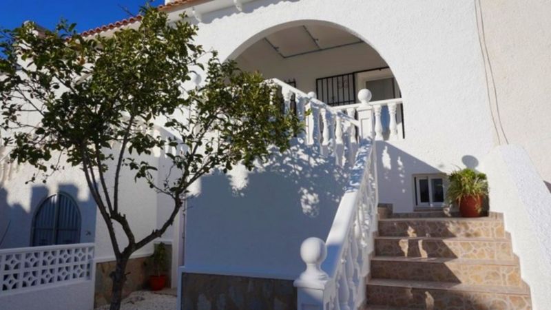 ST958: Villa à vendre dans San Miguel de Slinas , Alicante