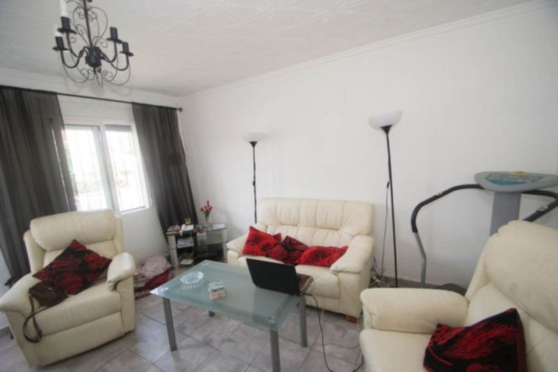 ST964: Villa for Sale in Torrevieja, Alicante