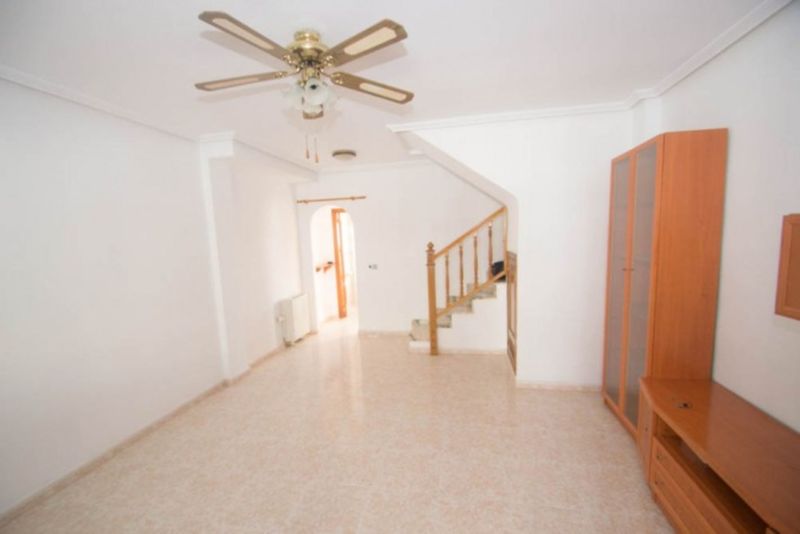 ST970: Tweezijdig te koop in Orihuela Costa, Alicante