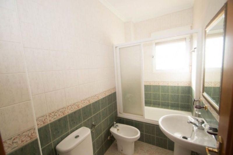 ST970: Tweezijdig te koop in Orihuela Costa, Alicante