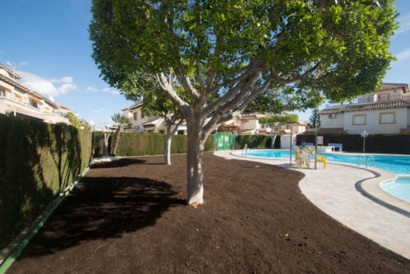 ST970: Tweezijdig te koop in Orihuela Costa, Alicante